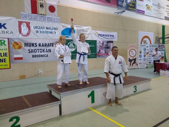 Karatecy DRAGONA z medalami